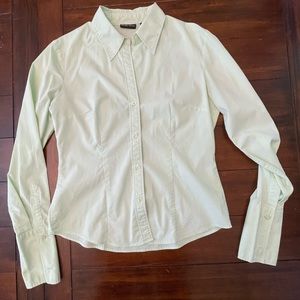 Women’s New York & Company stretch lime green button down shirt.